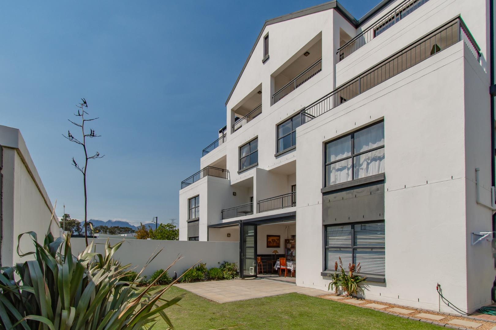 3 Bedroom Apartment for Sale - Western Cape