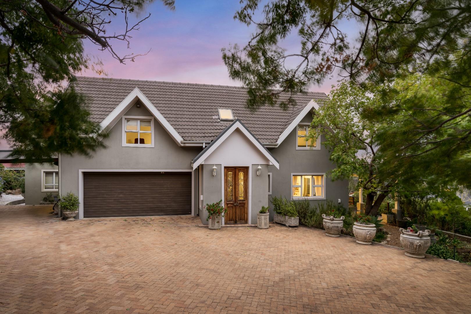 5 Bedroom House for Sale - Western Cape